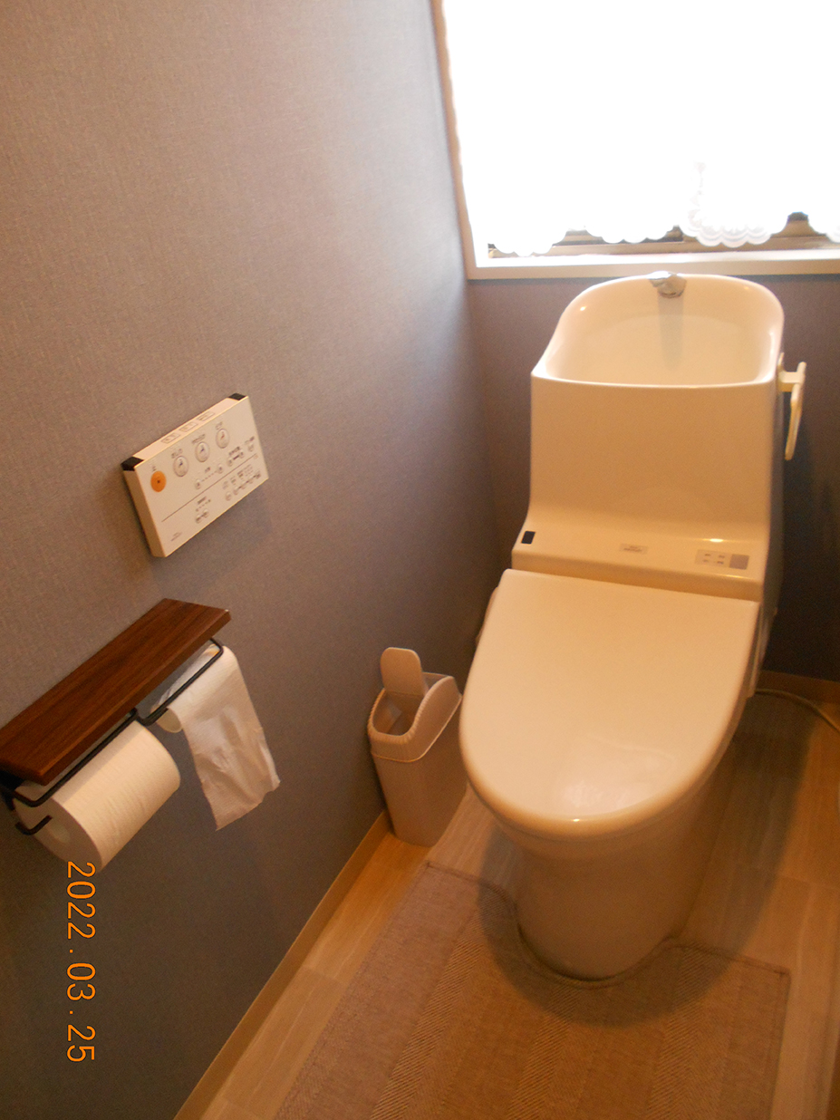 北側の暗い台所を ダイニングに面した南の明るいキッチンに - After