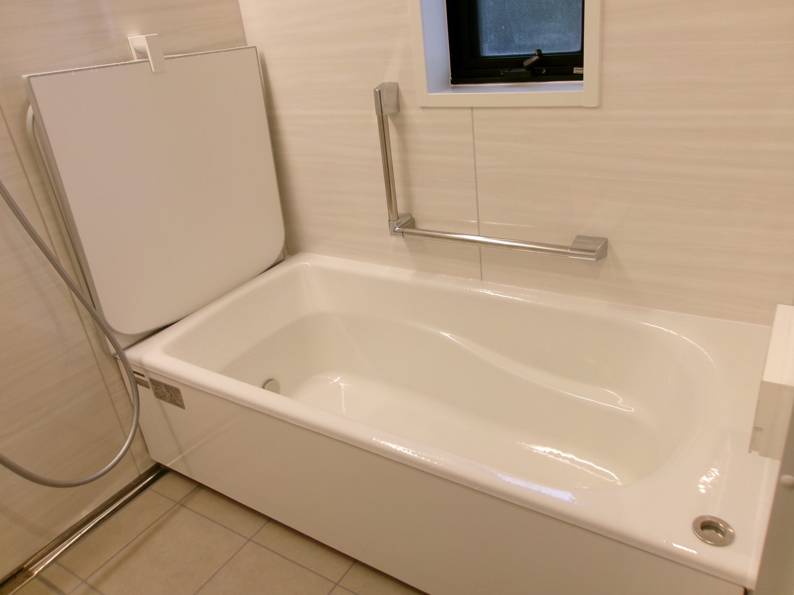 3人のお子さんとお父さんがみんないっしょに入れるお風呂！